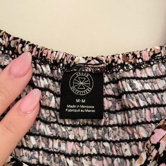 urban outfitters flower top! - Picture 3 of 3